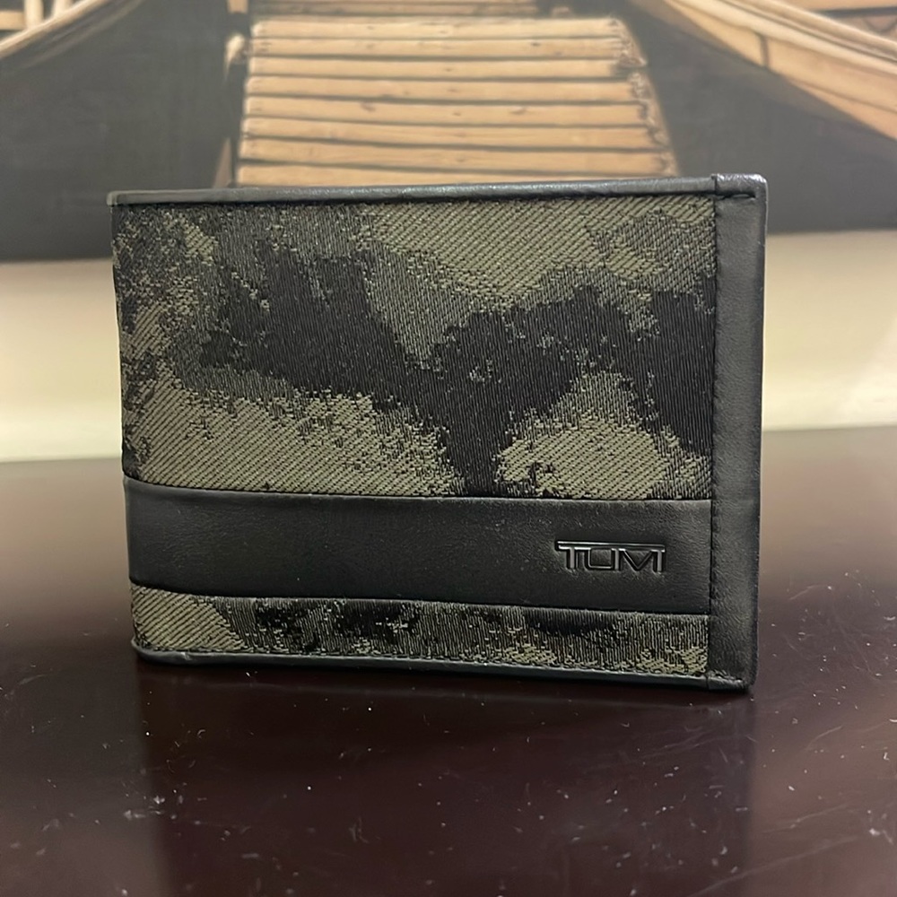 Tumi Alpha Double Billfold